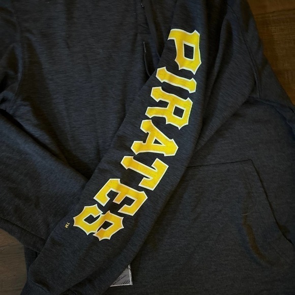 Pittsburgh Pirates lightweight hooded sweatshirt Size Small - Picture 2 of 6